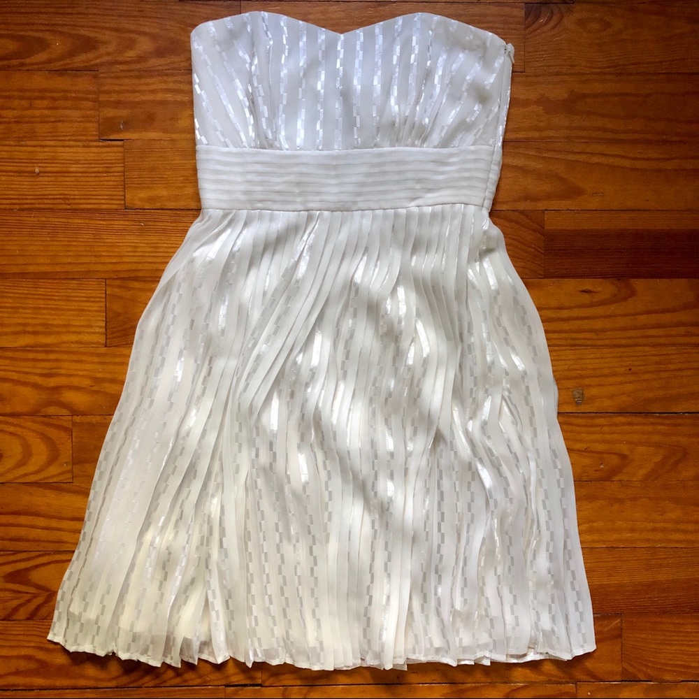 NWT White House Black Market Accordion Pleat Dress